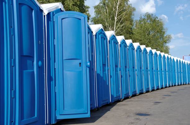 Best Luxury portable toilet rental  in Roseland, OH